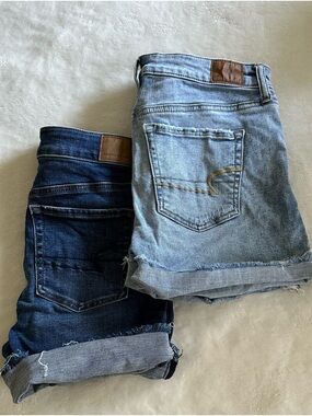 American Eagle Outfitters Light Blue & Dark Blue Denim Shorts Pair Size 8